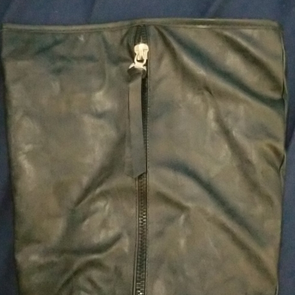 Twisted Boots - Picture 3 of 6